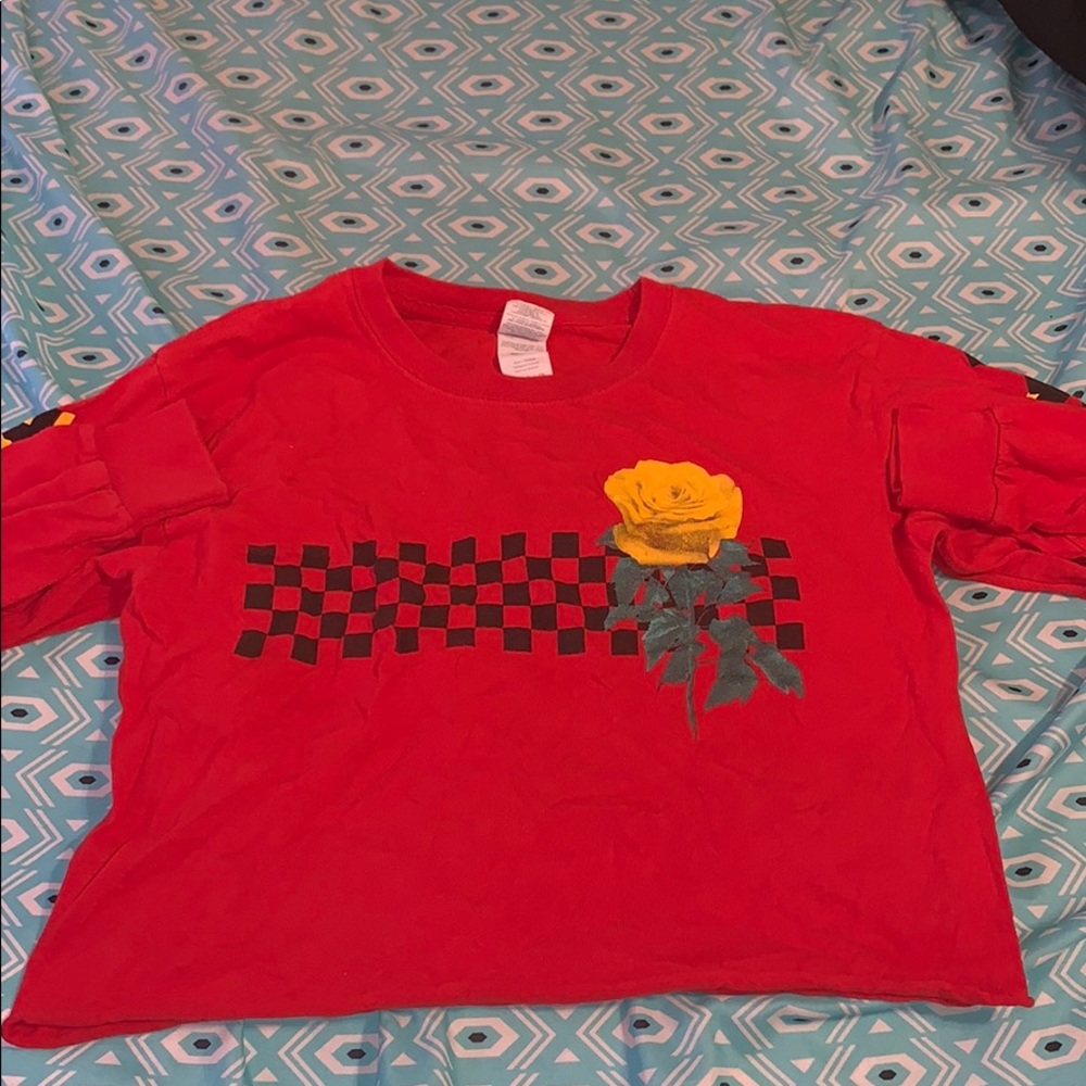 Long sleeve crop top